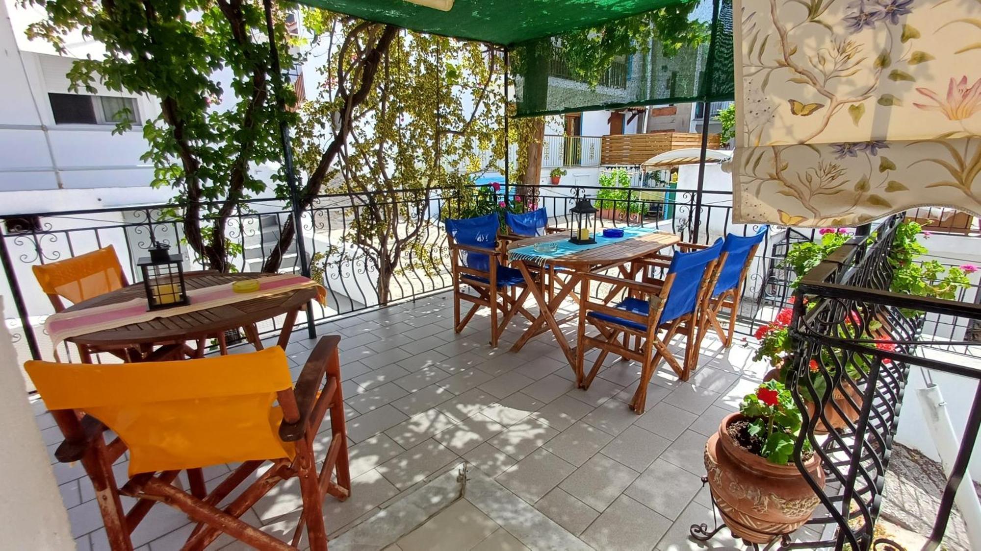 Studios And Apartments Meri นิโอไกลมา ภายนอก รูปภาพ